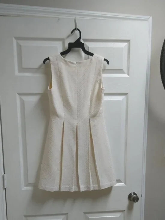 Spring Dress - Picture 4 of 8